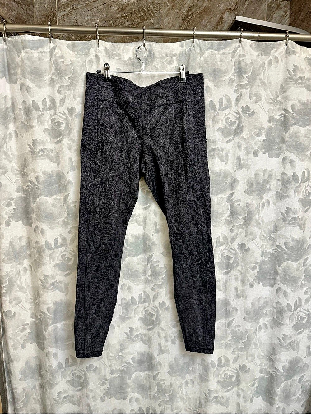 lululemon Speed Up Tight charcoal gray Athletic Leggings Size 12